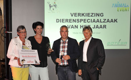 Dibevo feliciteert Wesdijk als winnaar van Dierenspeciaalzaak van het jaar 2013