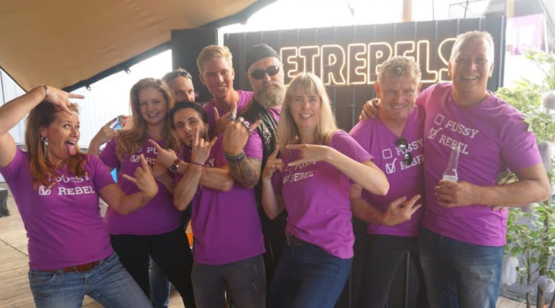 Rebelse opening bedrijfspand Petrebels