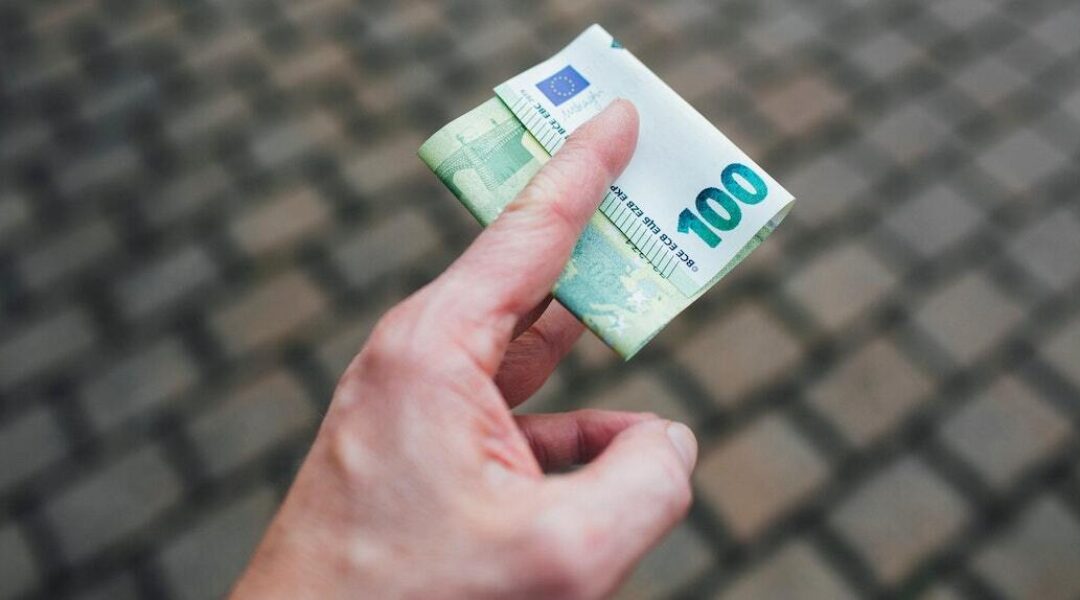 Banken stellen vaker vragen over contant geld